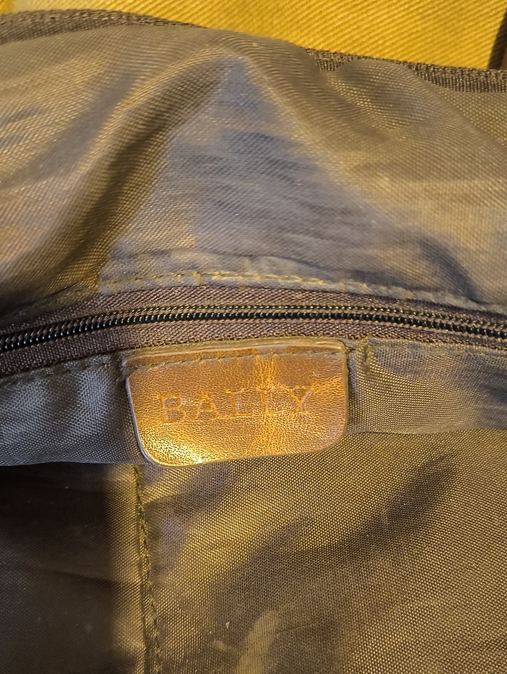 Vintage Bally Bag - Picture 13 of 14